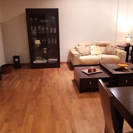 Apartmán Τεσσαρι Στον Ναυτικο Ομιλο Χiου Chios Town Exteriér fotografie